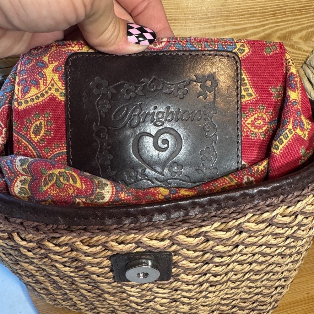 Brighton Woven Beige Brown Rattan Basket Purse Bag Leather Straps Silver Charms - Picture 7 of 13